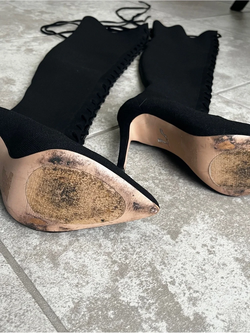 Aldo sleek over